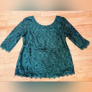 MOTHERHOOD MATERNITY Emerald Green Lace Top